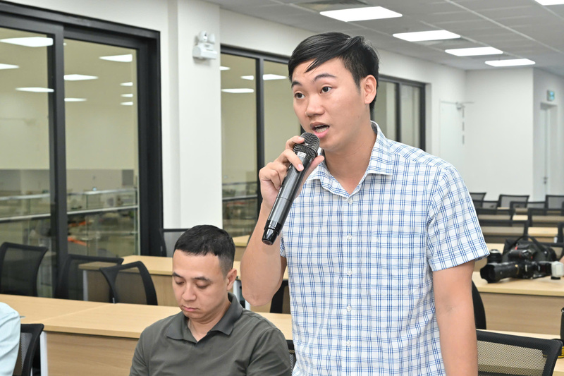Đại diện Bộ Tư lệnh Cảnh vệ thông tin về công tác an ninh tại Hội chợ.