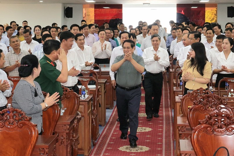 Thủ tướng Phạm Minh Chính tiếp xúc cử tri TP. Cần Thơ.
