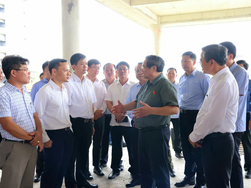 Thủ tướng Phạm Minh Chính yêu cầu Cần Thơ khẩn trương khởi động lại dự án Bệnh viện Ung bướu, hoàn thành chậm nhất cuối năm 2026 để phục vụ người dân miền Tây.