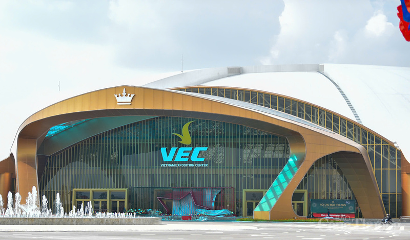 Hội chợ Mùa Thu 2025 với chủ đề: “Kết nối con người với sản xuất, kinh doanh” diễn ra từ ngày 25/10 đến 4/11/2025 tại Trung tâm Hội chợ Triển lãm Việt Nam, với tổng diện tích trưng bày hơn 130.000 m², 05 phân khu chủ đề và trên 3.000 gian hàng.