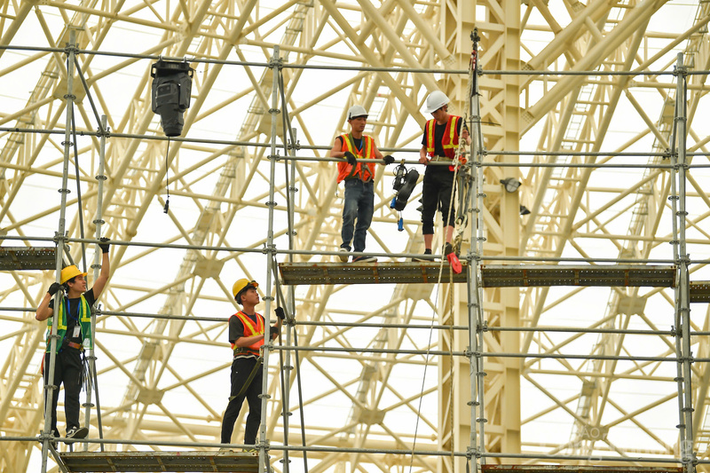 Gấp rút hoàn thiện thi công Hội chợ Mùa Thu 2025 - 9