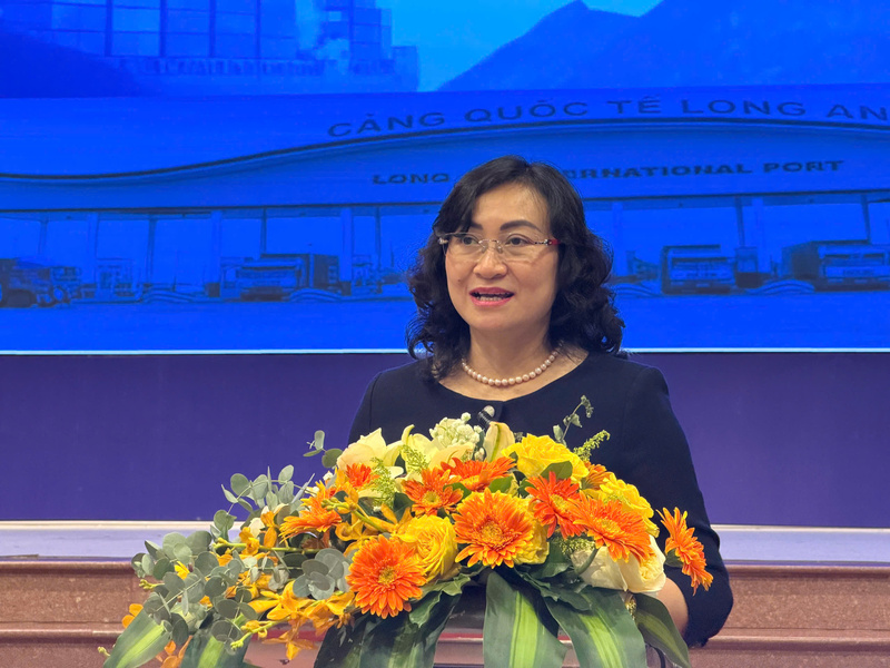 Tại hội nghị, Thứ trưởng Phan Thị Thắng đề nghị Lãnh đạo địa phương, các đại biểu, các doanh nghiệp phát huy tinh thần trách nhiệm, chia sẻ kinh nghiệm, thẳng thắn chỉ ra khó khăn, vướng mắc; đồng thời, đóng góp các ý kiến, giải pháp cụ thể, thiết thực nhằm nâng cao hiệu quả quản lý nhà nước, phát triển đồng bộ các lĩnh vực của ngành Công Thương phía Nam.