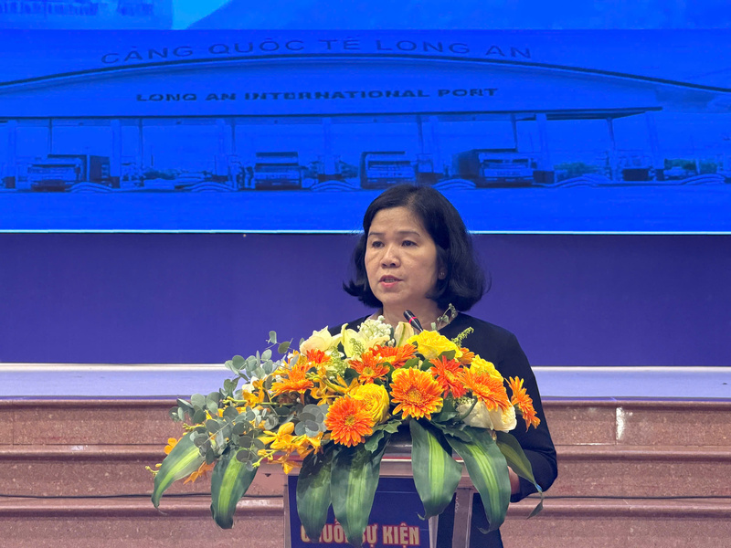 Bà Châu Thị Lệ, Phó Giám đốc Sở Công Thương tỉnh Tây Ninh phát biểu tại hội nghị.
