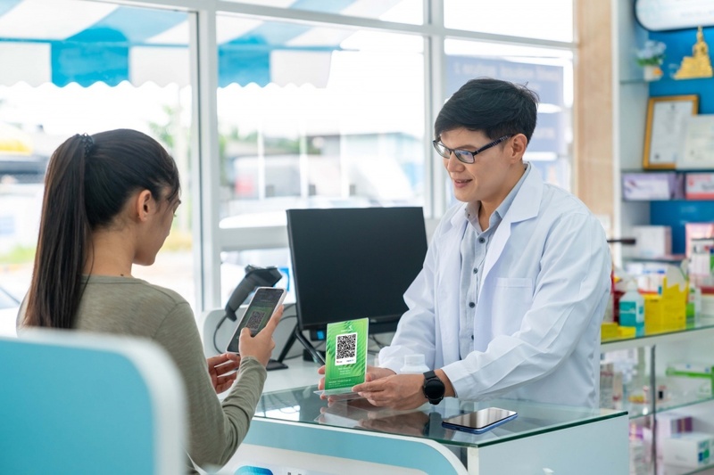 Hơn 90% giao dịch cá nhân hiện nay đã diễn ra qua các kênh trực tuyến. Ảnh: Tuấn Nguyễn