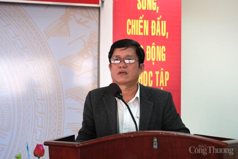 Ông Nguyễn Văn Khánh, Phó Giám đốc Sở Công Thương tỉnh Lâm Đồng phát biểu tại chương trình. Ảnh: Lê Sơn