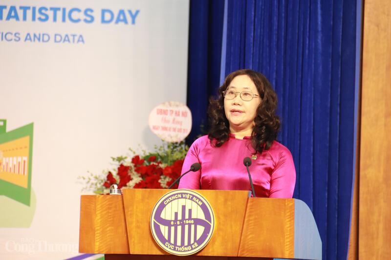 Bà Nguyễn Thị Hương, Cục trưởng Cục Thống kê phát biểu tại sự kiện. Ảnh: Thanh Tuấn