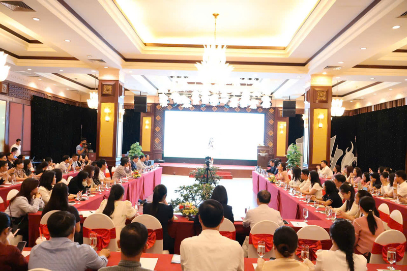 Quang cảnh hội thảo “Hướng dẫn thực hành và lộ trình triển khai Bộ tiêu chí Trường học sinh thái ASEAN - Trường học không rác thải nhựa” tại Huế. Ảnh: Nguyễn Tuấn