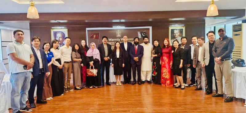 Giao thương doanh nghiệp Việt Nam – Pakistan tại Phòng Thương mại và Công nghiệp Lahore.