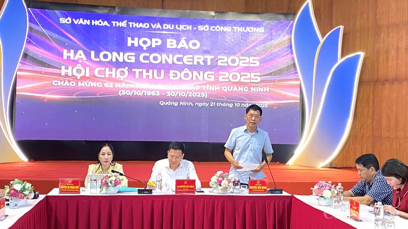 Lãnh đạo Sở Công Thương tỉnh Quảng Ninh thông tin đến các cơ quan báo chí Trung ương và địa phương trên địa bàn về Hội chợ OCOP Quảng Ninh - Thu Đông 2025