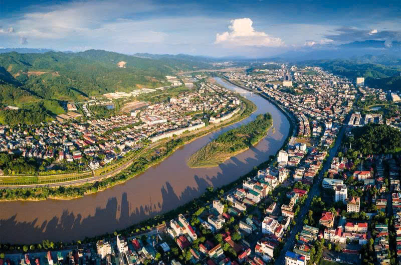 Festival sông Hồng là sự kiện chính trị, ngoại giao, kinh tế và văn hóa có ý nghĩa quan trọng. Ảnh: Báo Lào Cai.