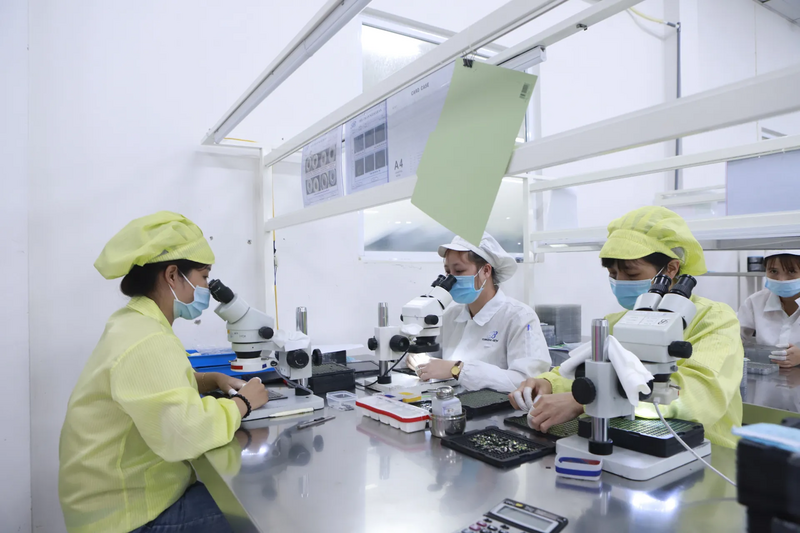 Công nhân làm việc tại Khu công nghiệp Bình Xuyên, tỉnh Phú Thọ. Ảnh: LG