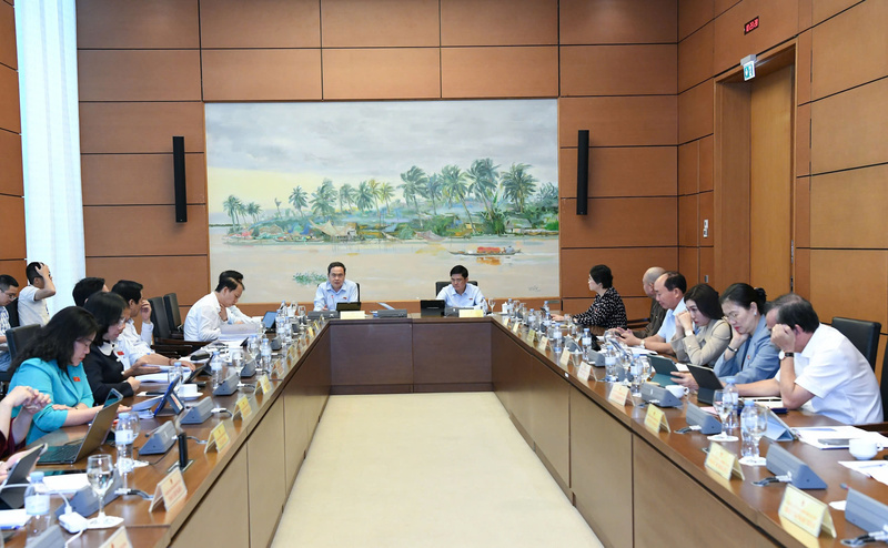 Chủ tịch Quốc hội Trần Thanh Mẫn phát biểu tại phiên thảo luận.