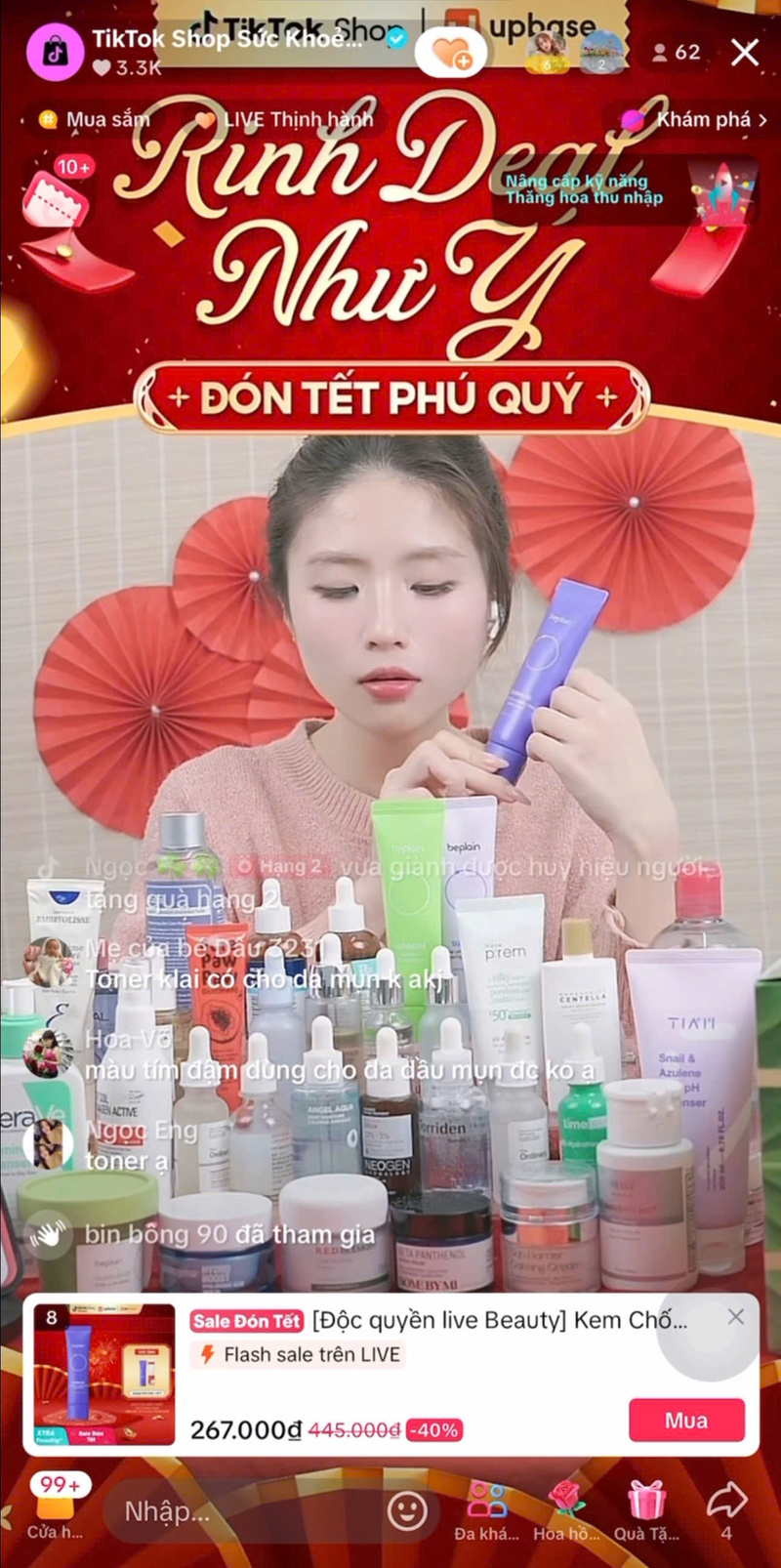 Quỳnh Anh trong 1 phiên livestream trên TikTok. Ảnh: NVCC