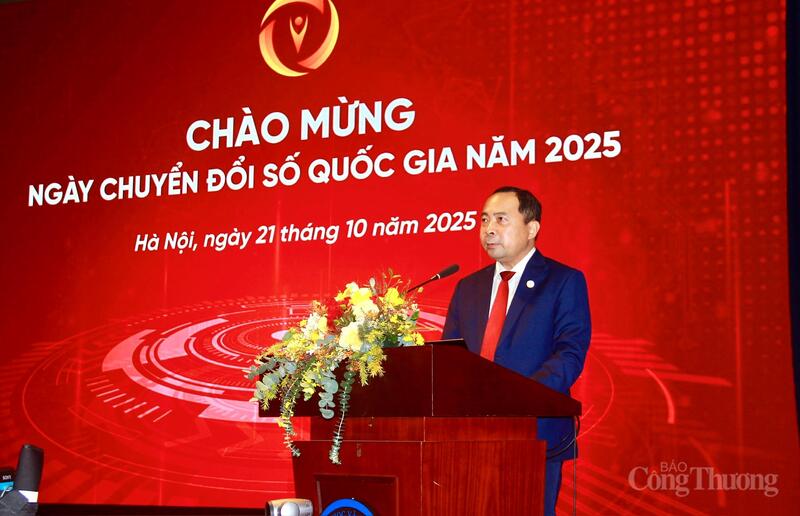Thứ trưởng Thường trực Bộ Khoa học và Công nghệ Vũ Hải Quân phát biểu khai mạc buổi lễ. Ảnh: Quỳnh Nga.