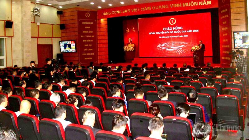 Quang cảnh buổi lễ. Ảnh: Quỳnh Nga.