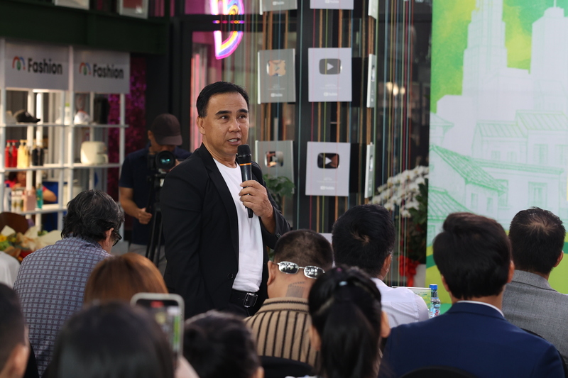 MC Quyền Linh chia sẻ về chương trình.