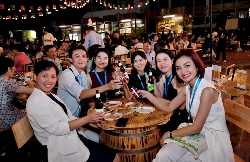 Lễ hội B.Fest 2025 mang hơi thở châu Âu đến không gian văn hoá Việt. Ảnh: BTC