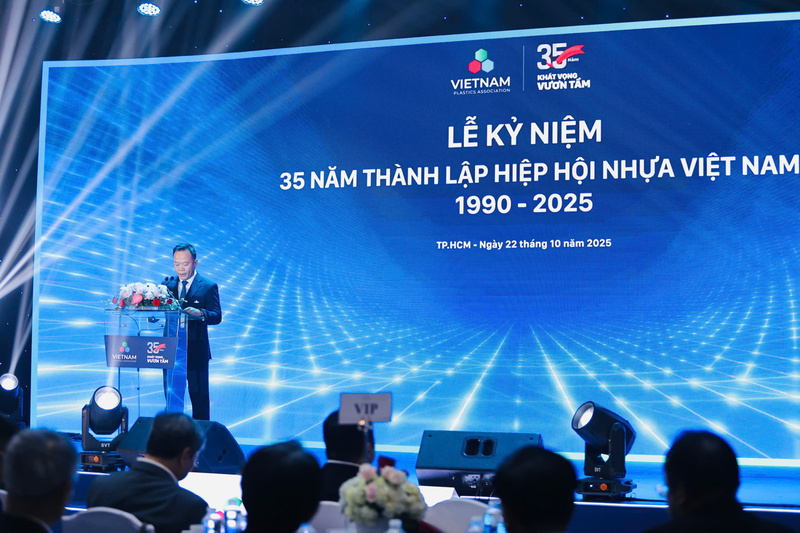 Ông Đinh Đức Thắng, Chủ tịch Hiệp hội Nhựa Việt Nam phát biểu.
