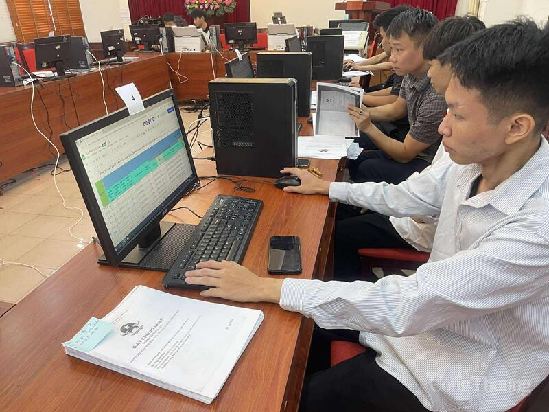 Tại phường Từ Liêm có 108 tổ công tác chiến dịch “90 ngày làm sạch dữ liệu đất đai”.