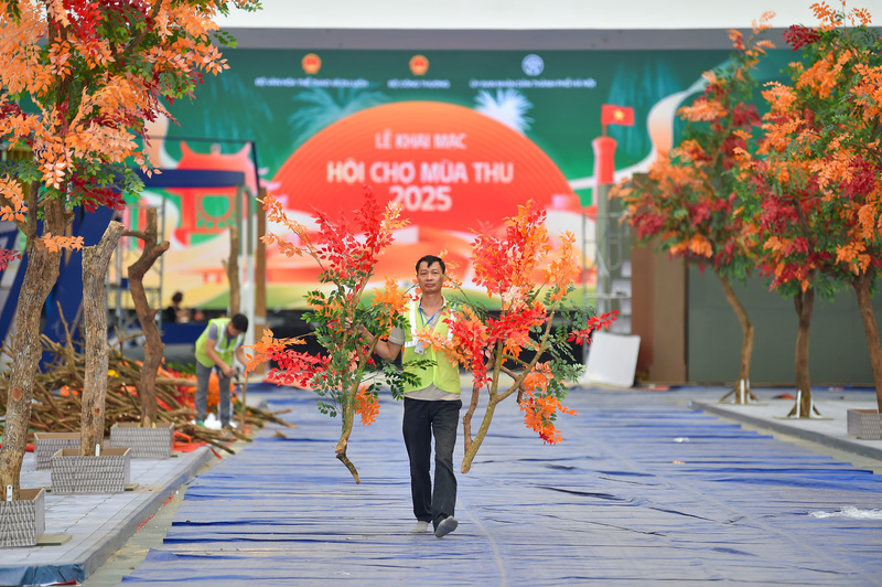 Cận cảnh Hội chợ Mùa Thu 2025 trước giờ G - 10