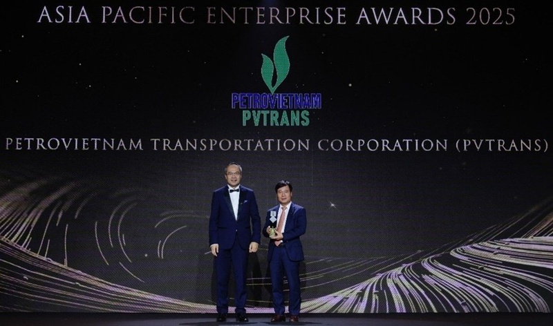 Năm 2025, PVTrans tiếp tục được vinh danh tại Giải thưởng Asia Pacific Enterprise Awards với 2 hạng mục danh giá (Ảnh Petrovietnam)