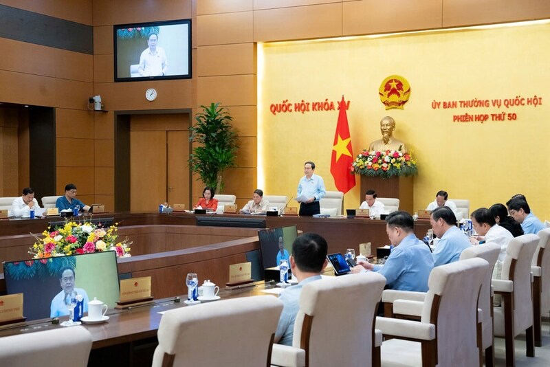 Tại phiên họp thứ 50, Ủy ban Thường vụ Quốc hội đã nghe Tờ trình dự thảo Luật Báo chí (sửa đổi) và cho ý kiến vào dự thảo luật. Ảnh QH