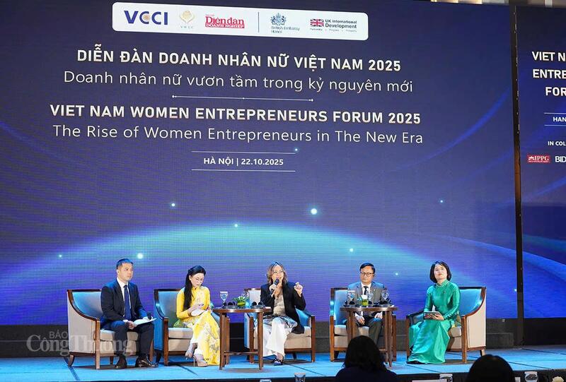 Phiên thảo luận với chủ đề “Phát triển doanh nghiệp do phụ nữ làm chủ trong kỷ nguyên số và đổi mới sáng tạo”. Ảnh: Thanh Tuấn