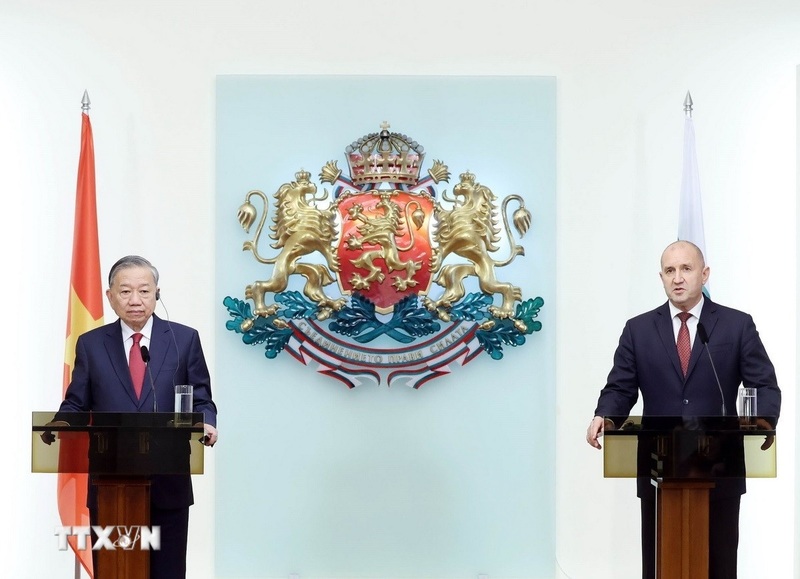 Tổng Bí thư Tô Lâm và Tổng thống Bulgaria Rumen Radev tại cuộc gặp gỡ báo chí. Ảnh: Thống Nhất/TTXVN.