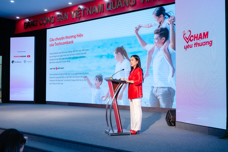 Bà Thái Minh Diễm Tú - Giám đốc Khối Tiếp thị Techcombank - Đại diện Nhà tài trợ tiên phong.