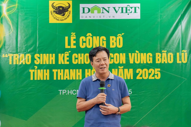 Ông Ngô Văn Đông - Tổng Giám đốc Công ty CP Phân bón Bình Điền chia sẻ gói hỗ trợ dù nhỏ nhưng hy vọng sẽ chia sẻ được phần nào mất mát của bà con. Ảnh: H.Phúc