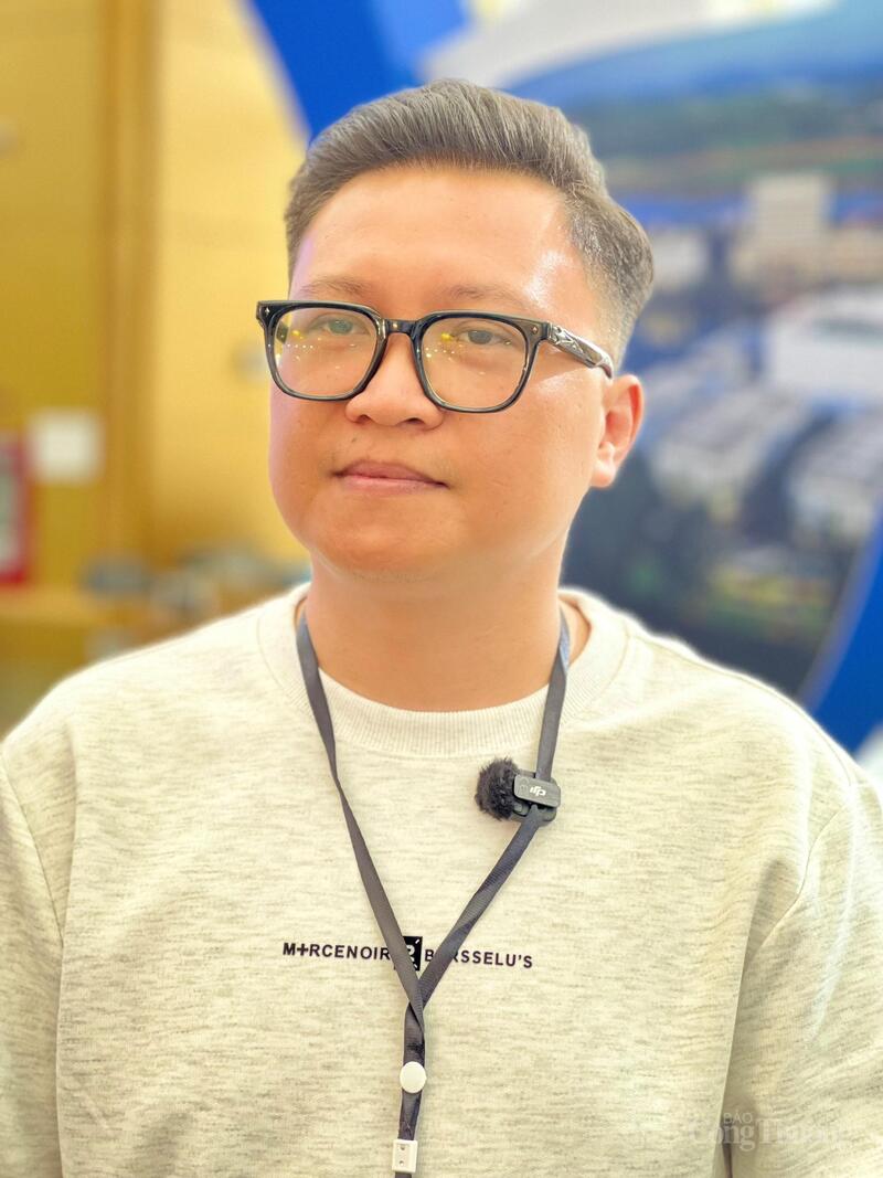 Ông Đặng Thái Sơn, Giám đốc kinh doanh Công ty Cổ phần Du lịch Qfarm - Chi nhánh Suối Giàng. Ảnh: Nguyên Thảo