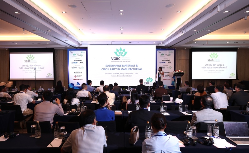 Quang cảnh hội thảo "Vật liệu xây dựng xanh - Nền tảng cho dự án bền vững", diễn ra sáng ngày 24/10 tại TP. Hồ Chí Minh.
