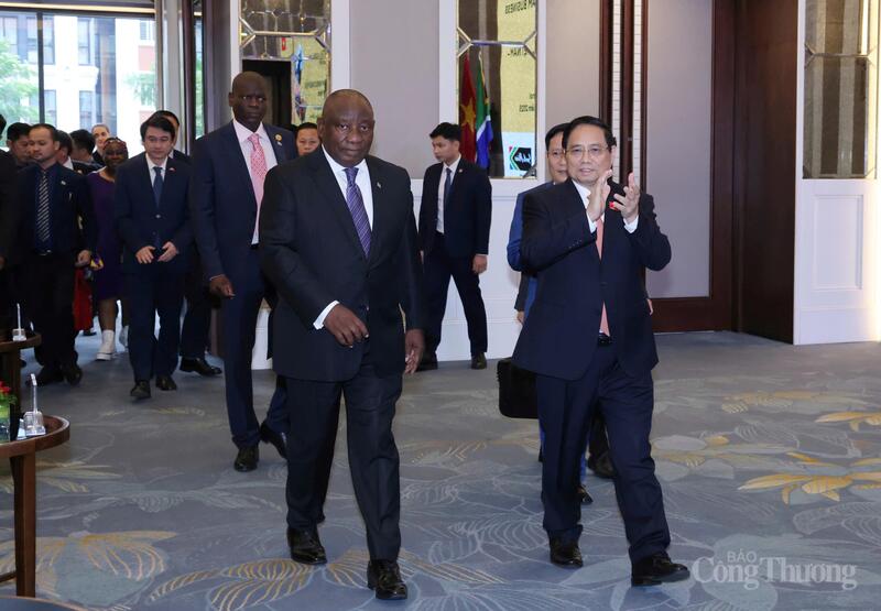 Thủ tướng Phạm Minh Chính và Tổng thống Cộng hòa Nam Phi Cyril Ramaphosa cùng dự Diễn đàn Doanh nghiệp Việt Nam - Nam Phi