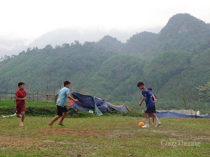 Đời sống, sinh hoạt của người dân vùng biên giới còn rất nhiều khó khăn. Ảnh: Quốc Huy