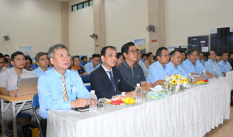 Đại biểu tham dự sự kiện. Ảnh: Minh Khuê.