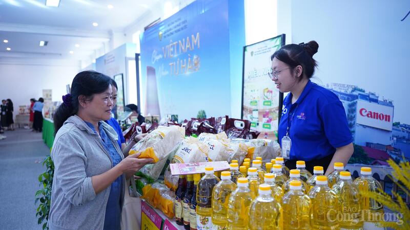 Ông Lương Văn Tự: "Hàng hóa Việt Nam muốn đạt tiêu chuẩn thế giới thì điều quan trọng là chúng ta phải quan tâm đến chất lượng, thị trường, thương hiệu và truyền thông".