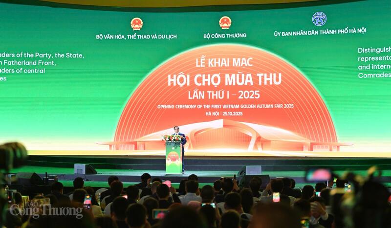 Toàn cảnh Lễ Khai mạc Hội chợ Mùa Thu lần thứ nhất - năm 2025.