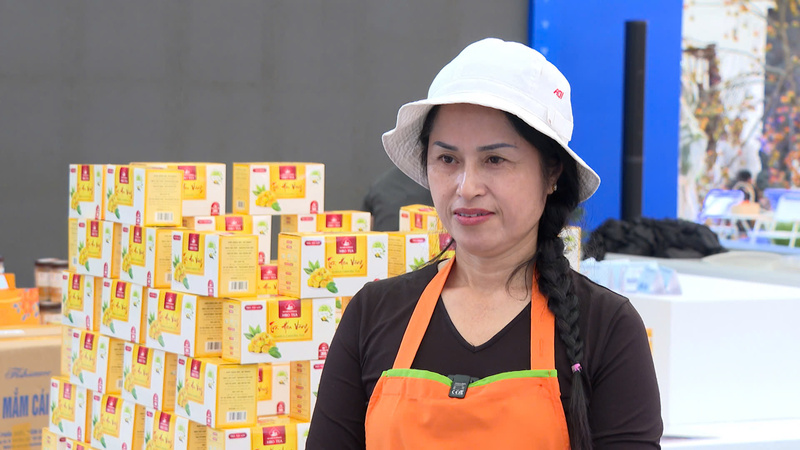 Bà Nguyễn Thúy Hà - Giám đốc HTX Nông Lâm Ngư nghiệp Việt Hưng.