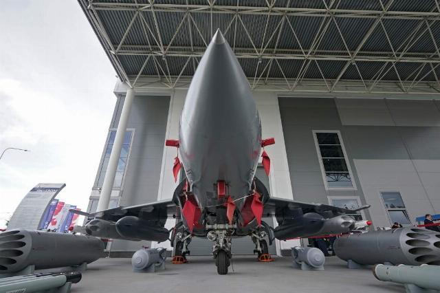 Máy bay huấn luyện - chiến đấu đa năng Yak-130M. Ảnh: TASS