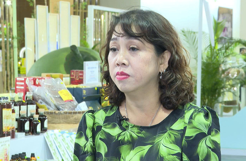 Bà Nguyễn Thị Bích Thu, Giám đốc Trung tâm Khuyến công và Xúc tiến thương mại tỉnh Gia Lai