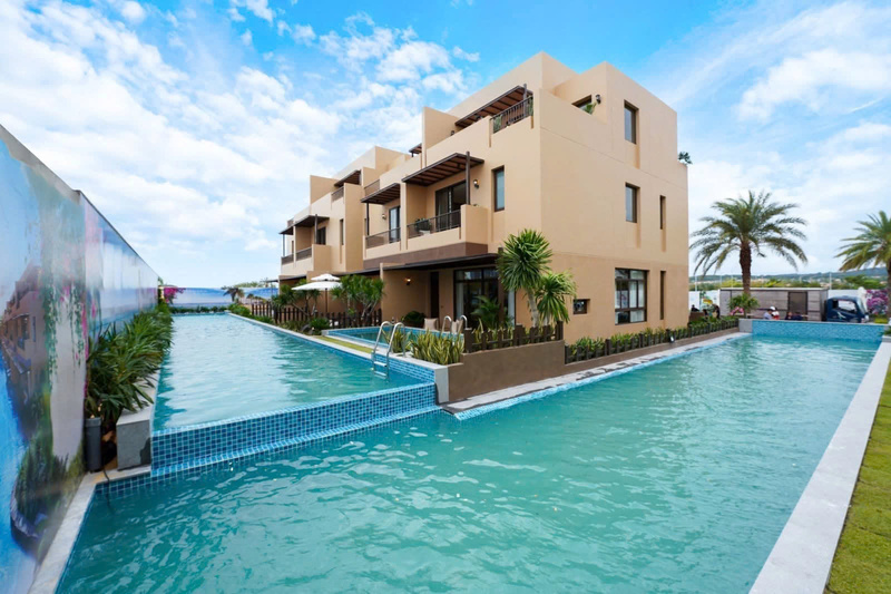 Vị trí lý tưởng giúp cư dân Sông Town kết nối sân bay quốc tế Cam Ranh chưa đầy 5 phút di chuyển