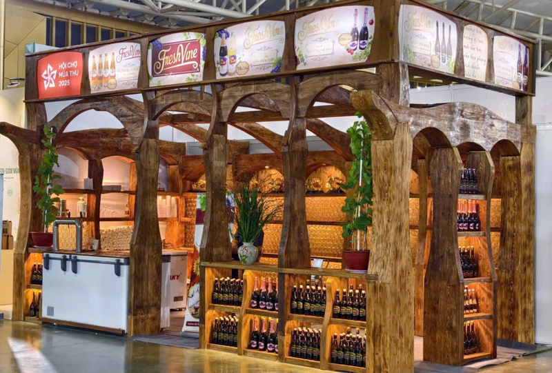 Gian hàng độc đáo của Công ty TNHH Thực phẩm & Đồ uống FreshVine Ninh Thuận tại Hội chợ Mùa Thu 2025