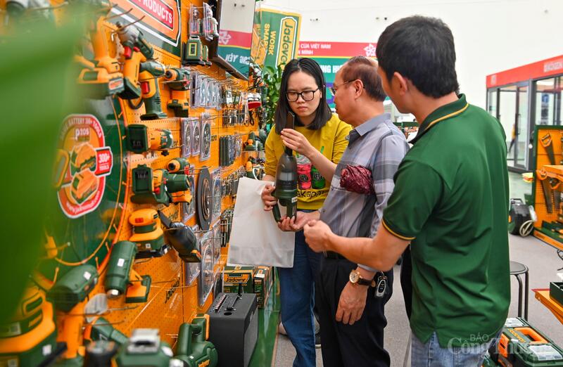 Các sản phẩm công nghiệp thu hút khách tham quan
