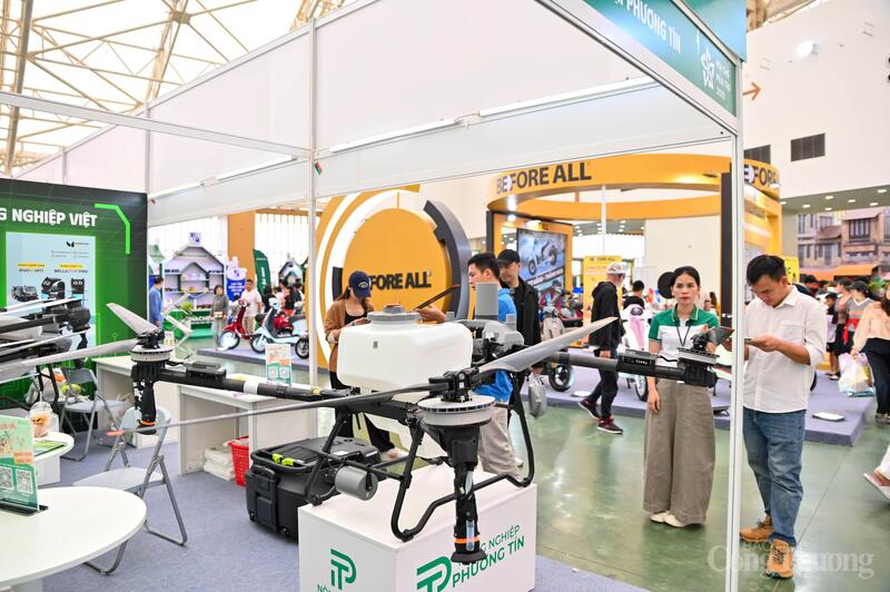 Một trong nhiều sản phẩm công nghệ được trưng bày, giới thiệu tại Hội chợ Mùa Thu lần thứ nhất - 2025