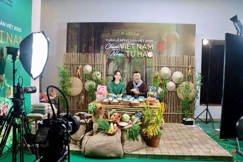 Hình thức bán hàng livestream càng ngày càng giúp cho các sản phẩm của Việt Nam đến với người tiêu dùng trên cả nước, xa hơn vươn ra quốc tế