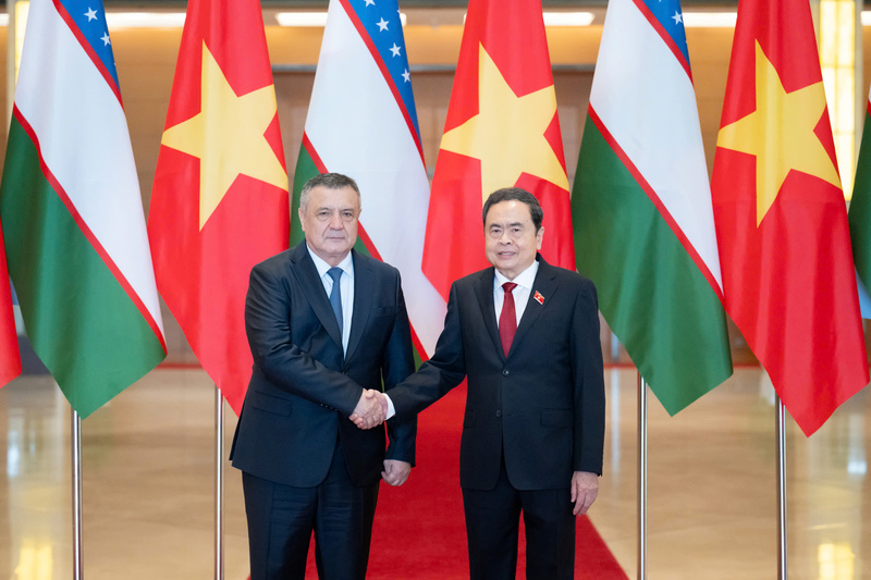 Chủ tịch Quốc hội Trần Thanh Mẫn tiếp Chủ tịch Hạ viện Uzbekistan Nuriddin Ismoilov. Ảnh: VPQH.