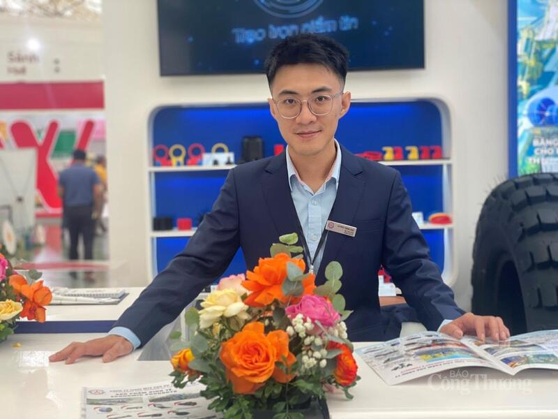 Ông Lại Ngọc Khánh Minh, đại diện Công ty TNHH MTV Cao su 75. Ảnh: Hải Linh