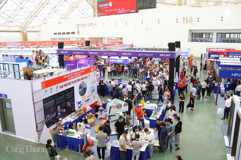 Một góc Hội chợ Mùa Thu lần thứ nhất - 2025. Ảnh: Thanh Tuấn