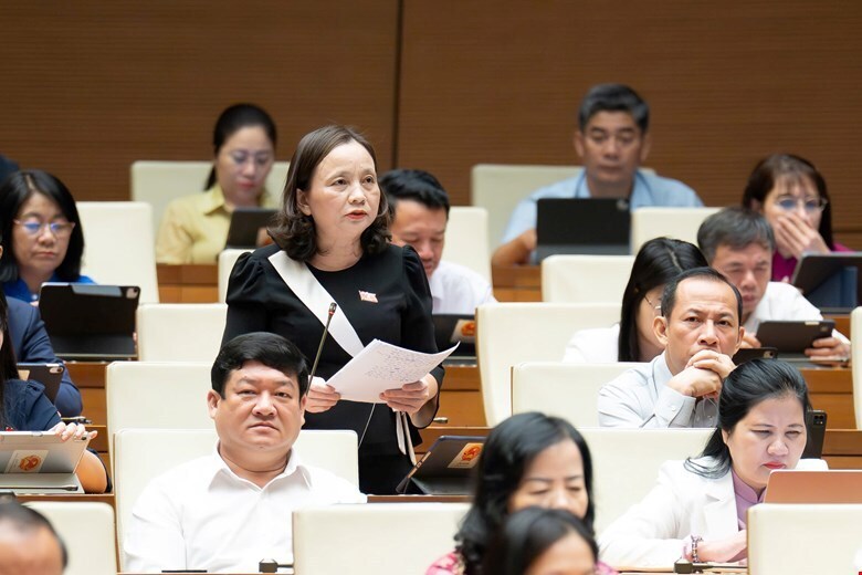 Đại biểu Cầm Thị Mẫn - đoàn Thanh Hóa. Ảnh: QH