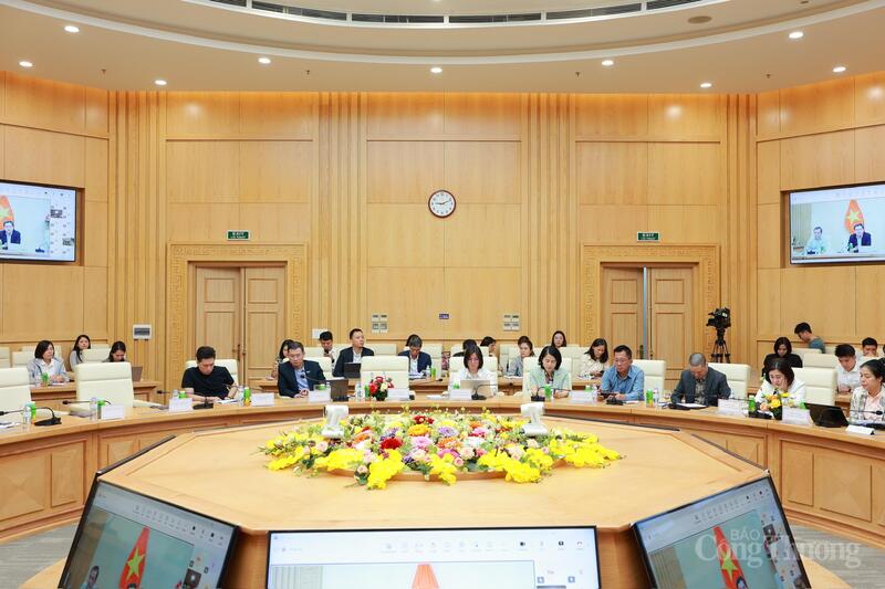 Hội thảo lấy ý kiến góp ý về dự thảo Thông tư của Bộ trưởng Bộ Công Thương quy định về truy xuất nguồn gốc thực phẩm. Ảnh: Quỳnh Trang